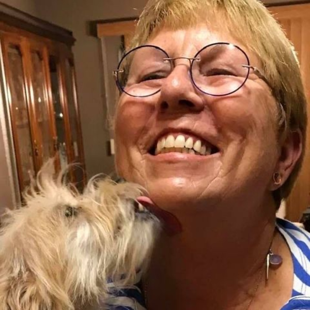 Meet your Posher, Debra